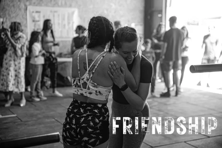 Les Bienfaits de la Communauté CrossFit La Forge à Sorgues : Pourquoi Il Est Important d'Être Bien Entouré, Sorgues, Crossfit La Forge